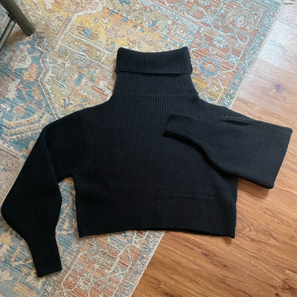 Nasty Gal - cropped balloon sleeve turtle neck - XL